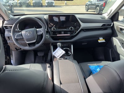 2026 Toyota Highlander Hybrid Limited