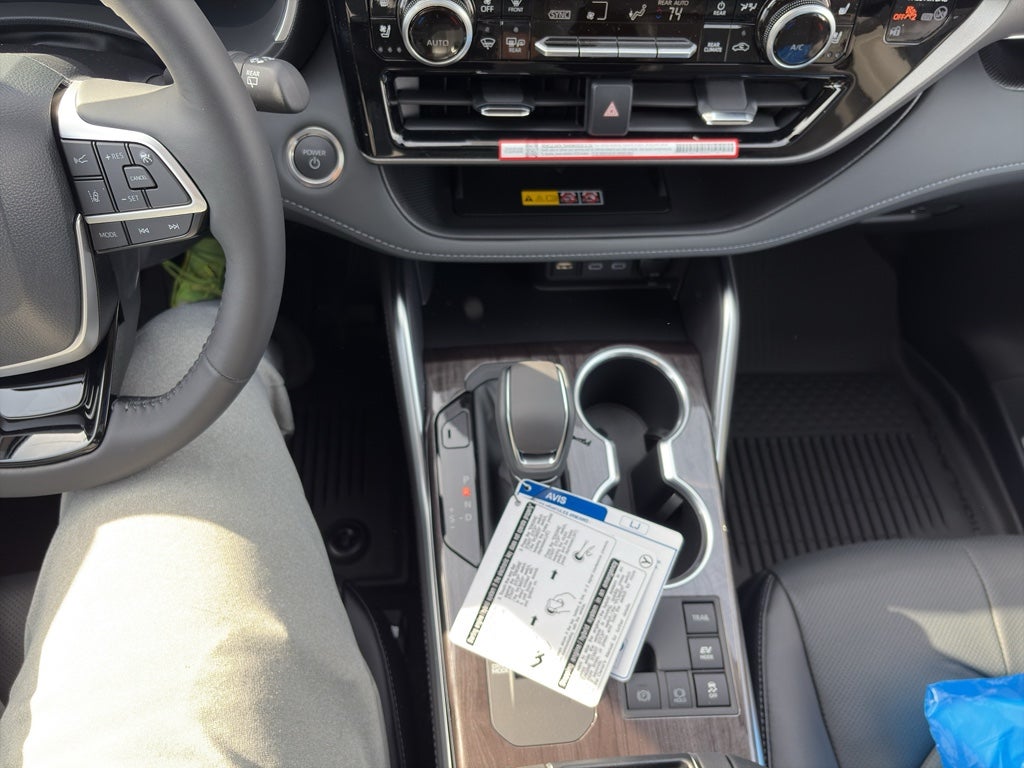 2026 Toyota Highlander Hybrid Limited