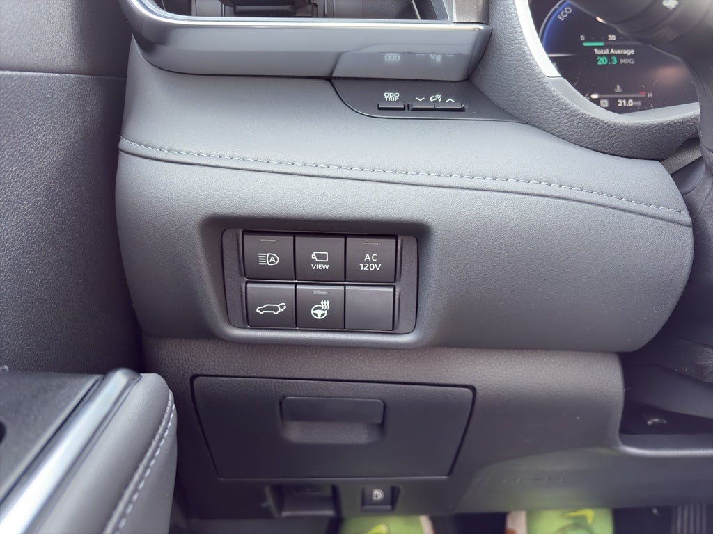 2026 Toyota Highlander Hybrid Limited