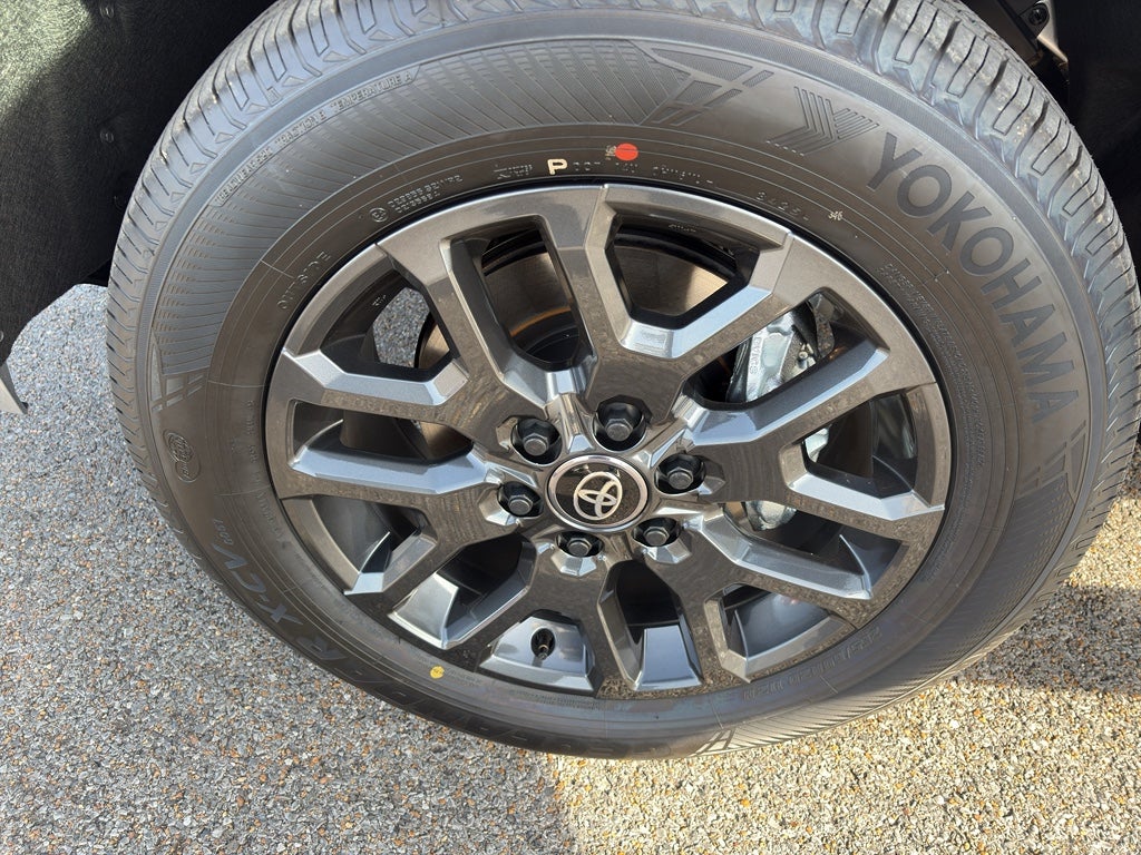 2026 Toyota Tundra i-FORCE MAX Tundra Platinum