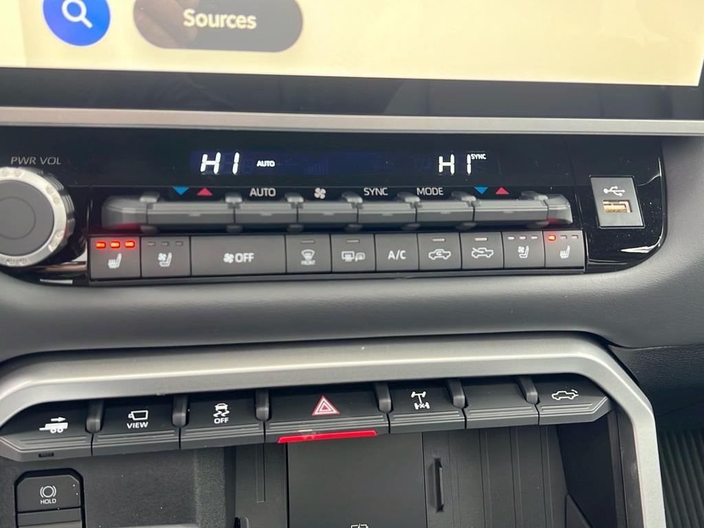 2025 Toyota Tundra Platinum