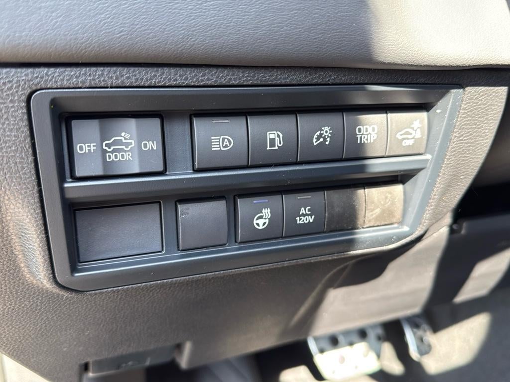 2025 Toyota Tundra i-FORCE MAX Tundra Platinum