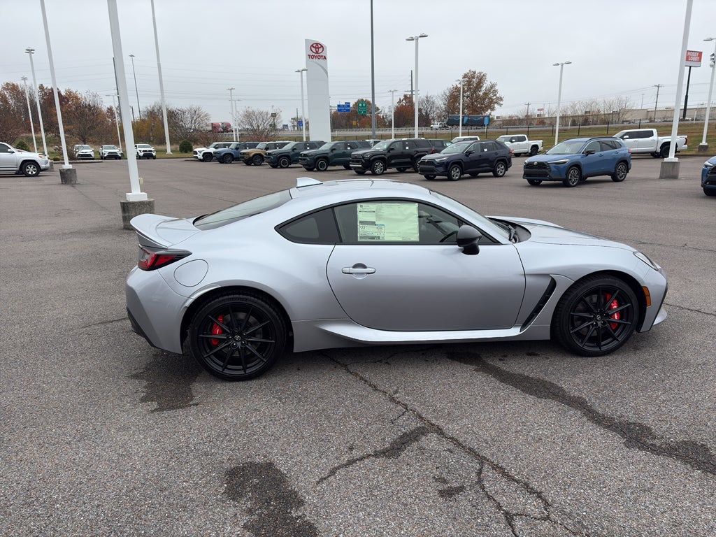 2025 Toyota GR86 Premium MT