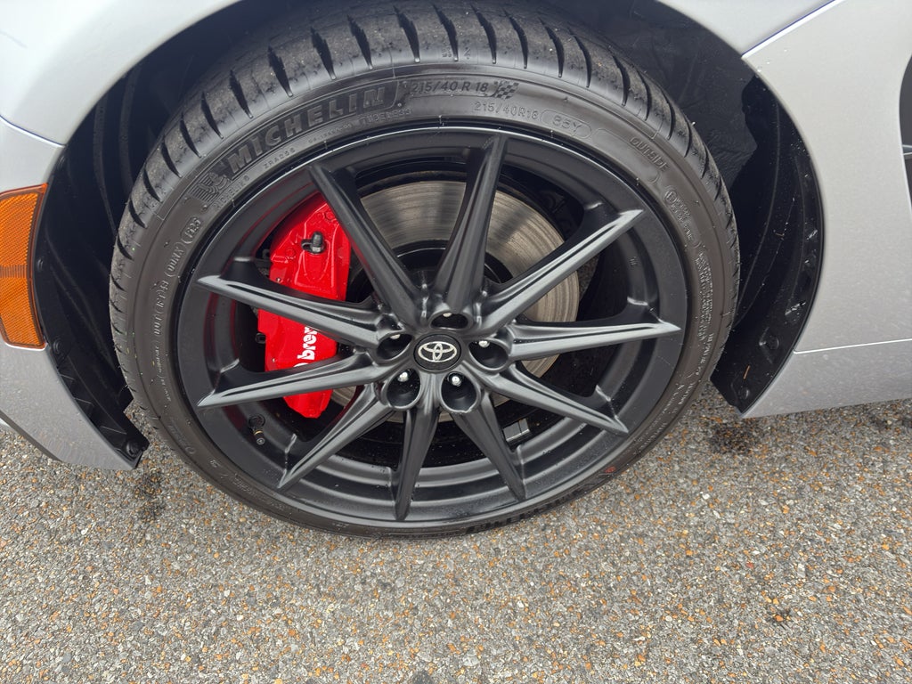2025 Toyota GR86 Premium MT