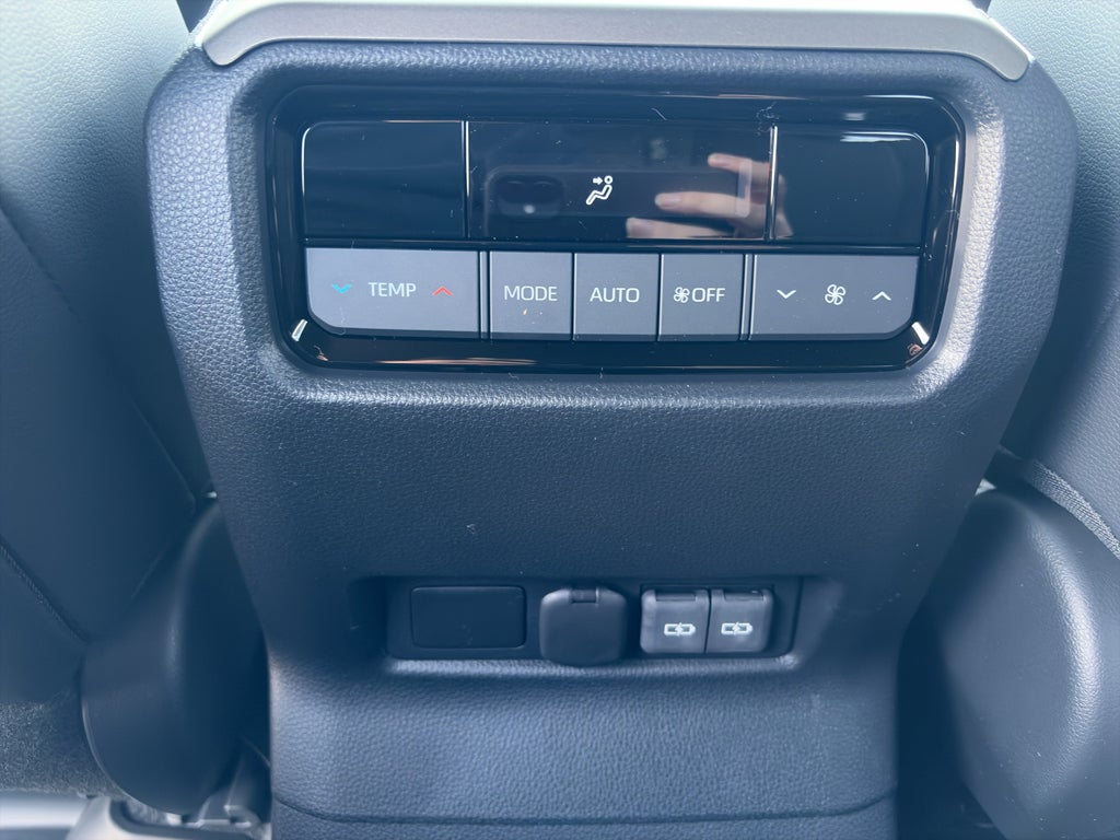 2026 Toyota Land Cruiser 4WD (Natl)