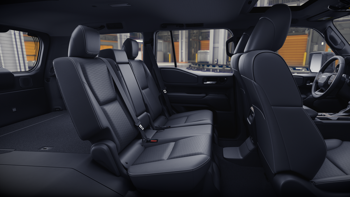 2026 Toyota Land Cruiser 4WD (Natl)